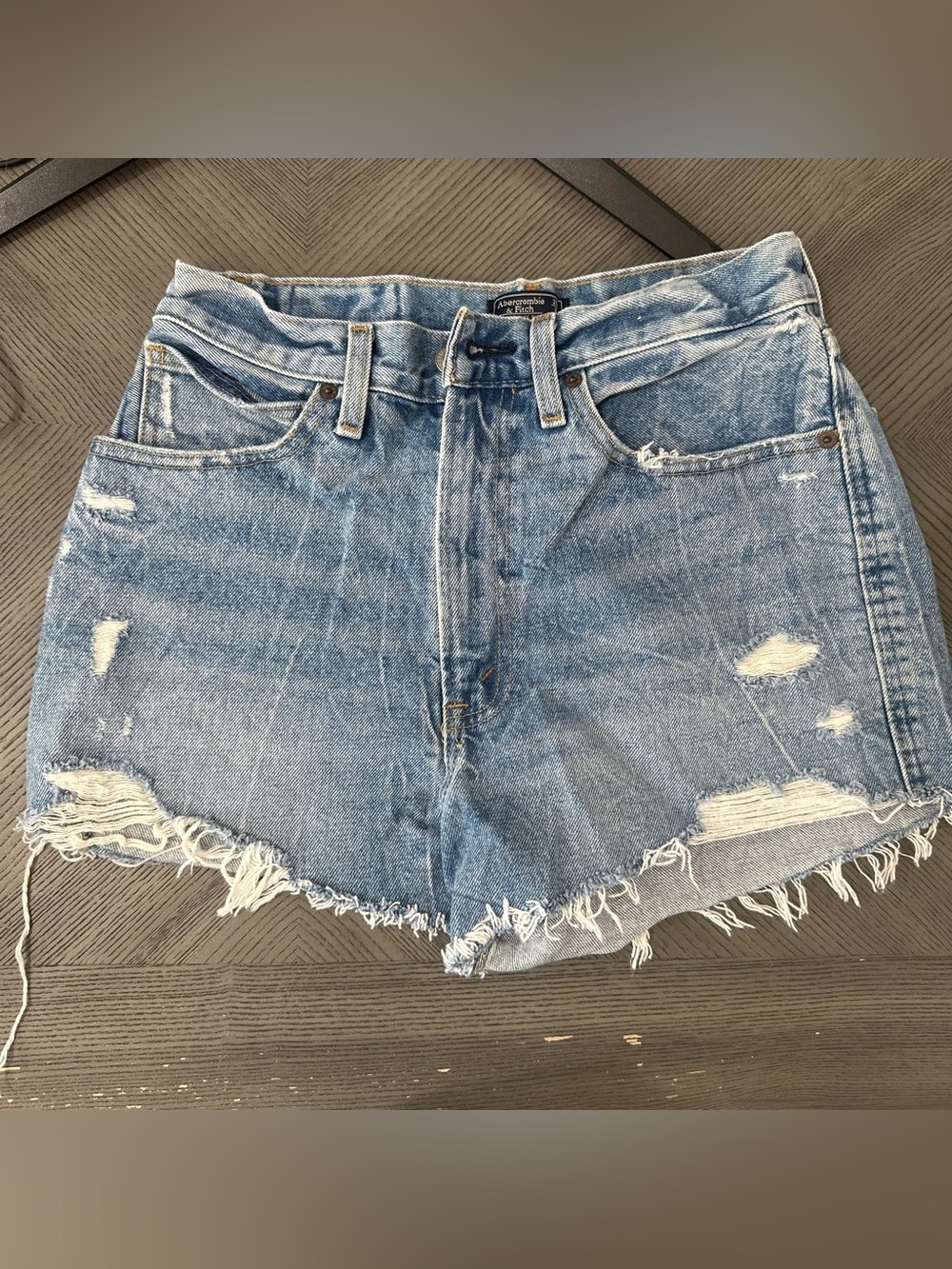 New Abercrombie and Fitch Women’s Natural Rise Shorts Distressed Blue Shorts